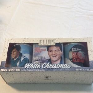 Elvis Mug Gift Set includes 2 mugs and 1 Hot Cocoa Mix ELvis White Christmas